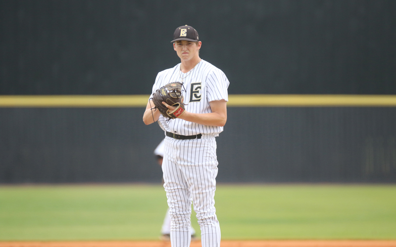 Thomas Boothe Pitches No-Hitter as Warriors Sweep