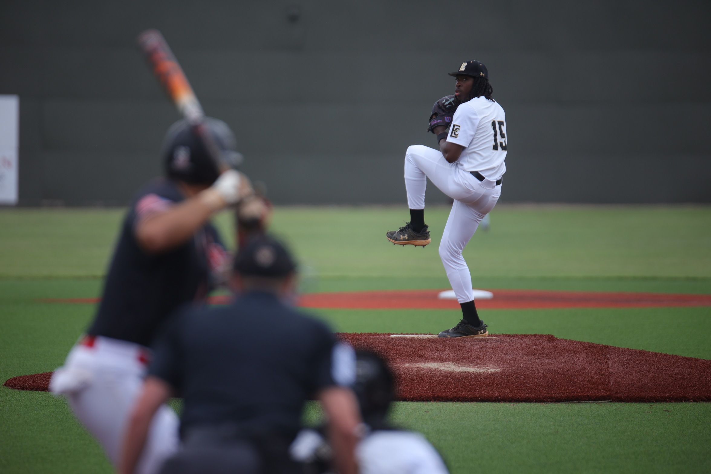 Warriors Hold Off Red Hawks to Win NJCAA DII World Series Opener, 6-5