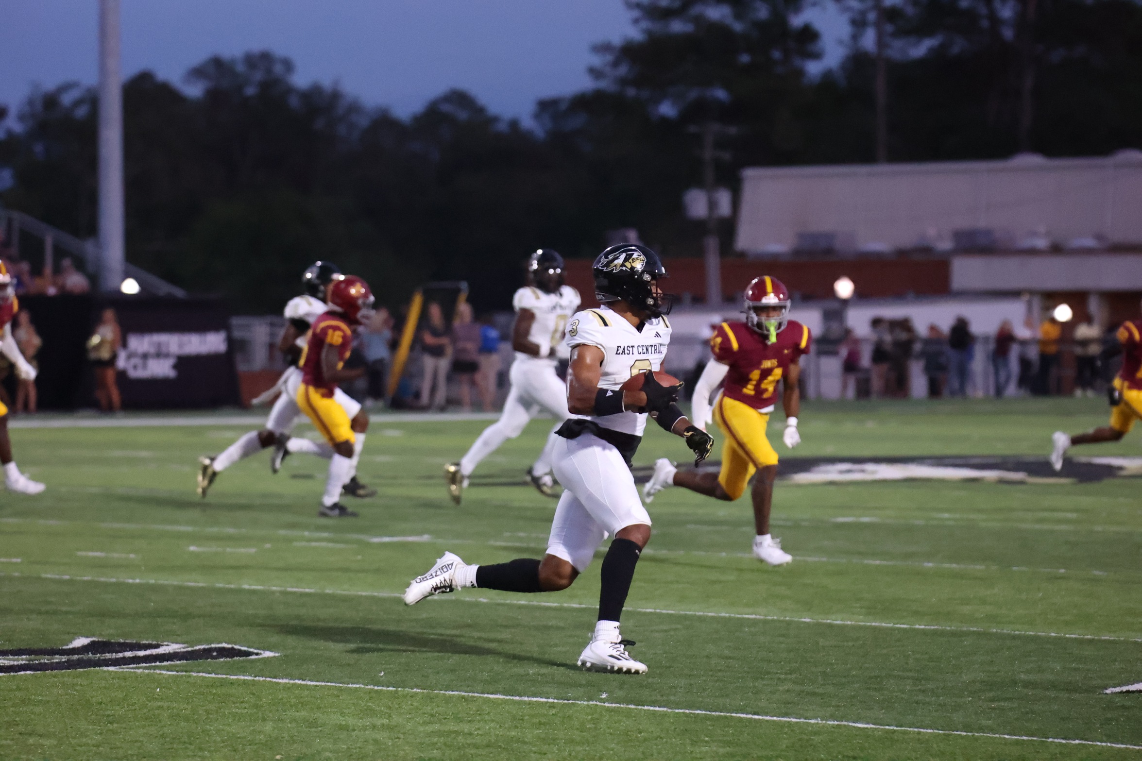 Jones College Defeats ECCC, 38-7