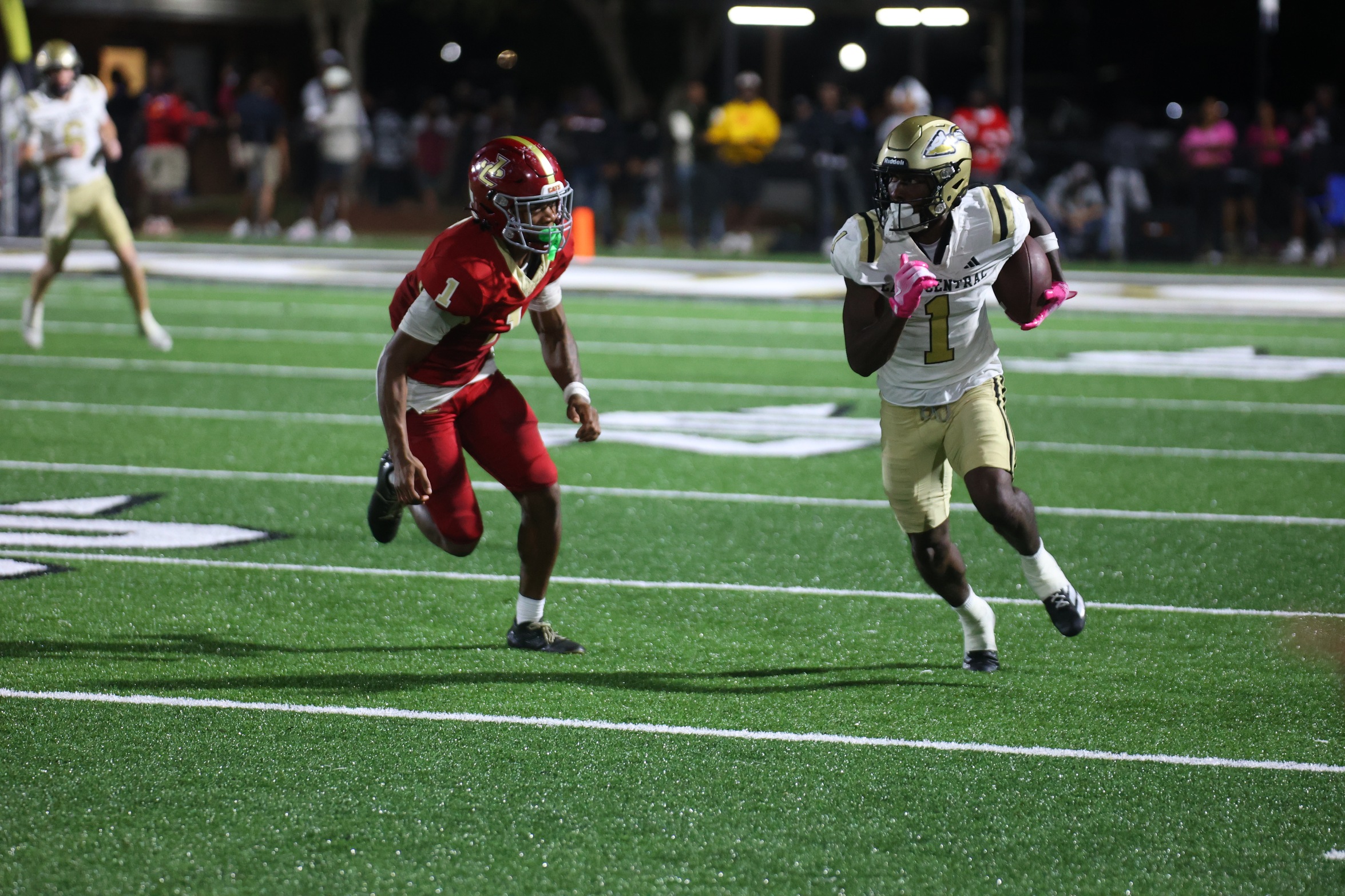 East Central Stuns No. 15 Jones, 21&ndash;7, Behind Dominant Defense