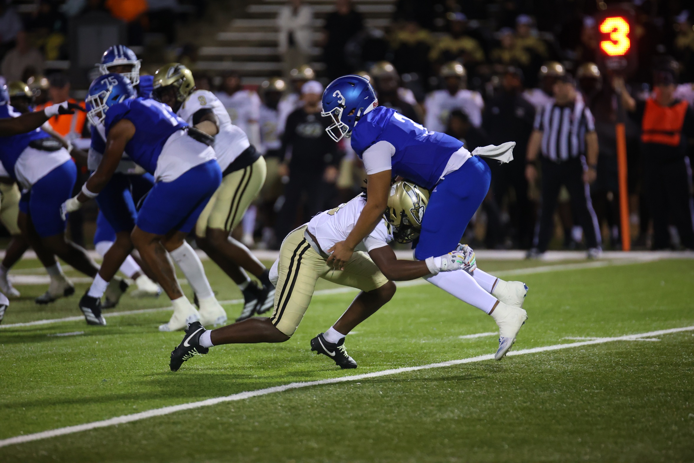 ECCC Falls on the Road to Copiah-Lincoln, 28&ndash;3