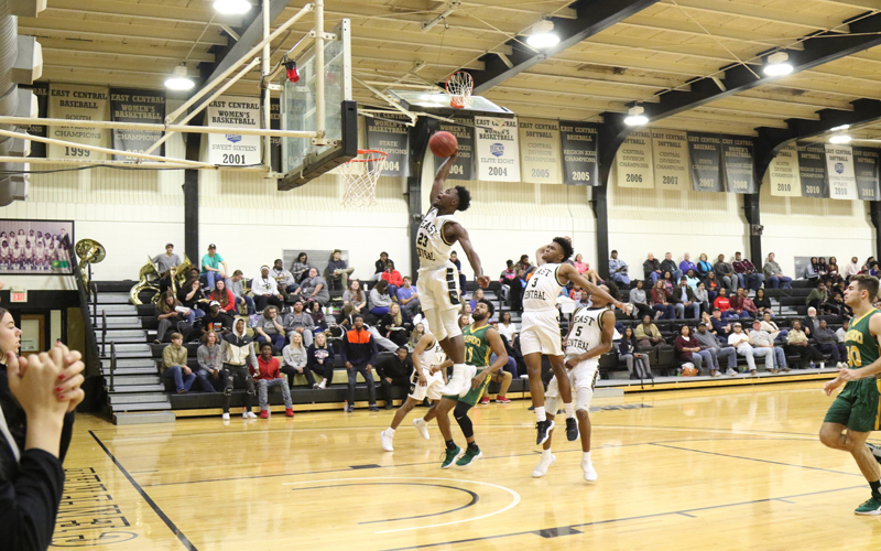 Warriors Stay Undefeated With Home Win over Delgado