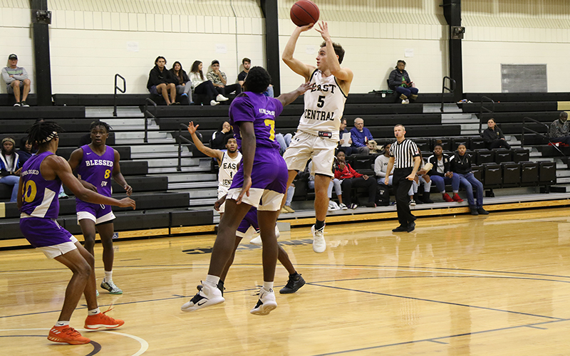 Warriors Pass Century Mark Twice in EC Classic