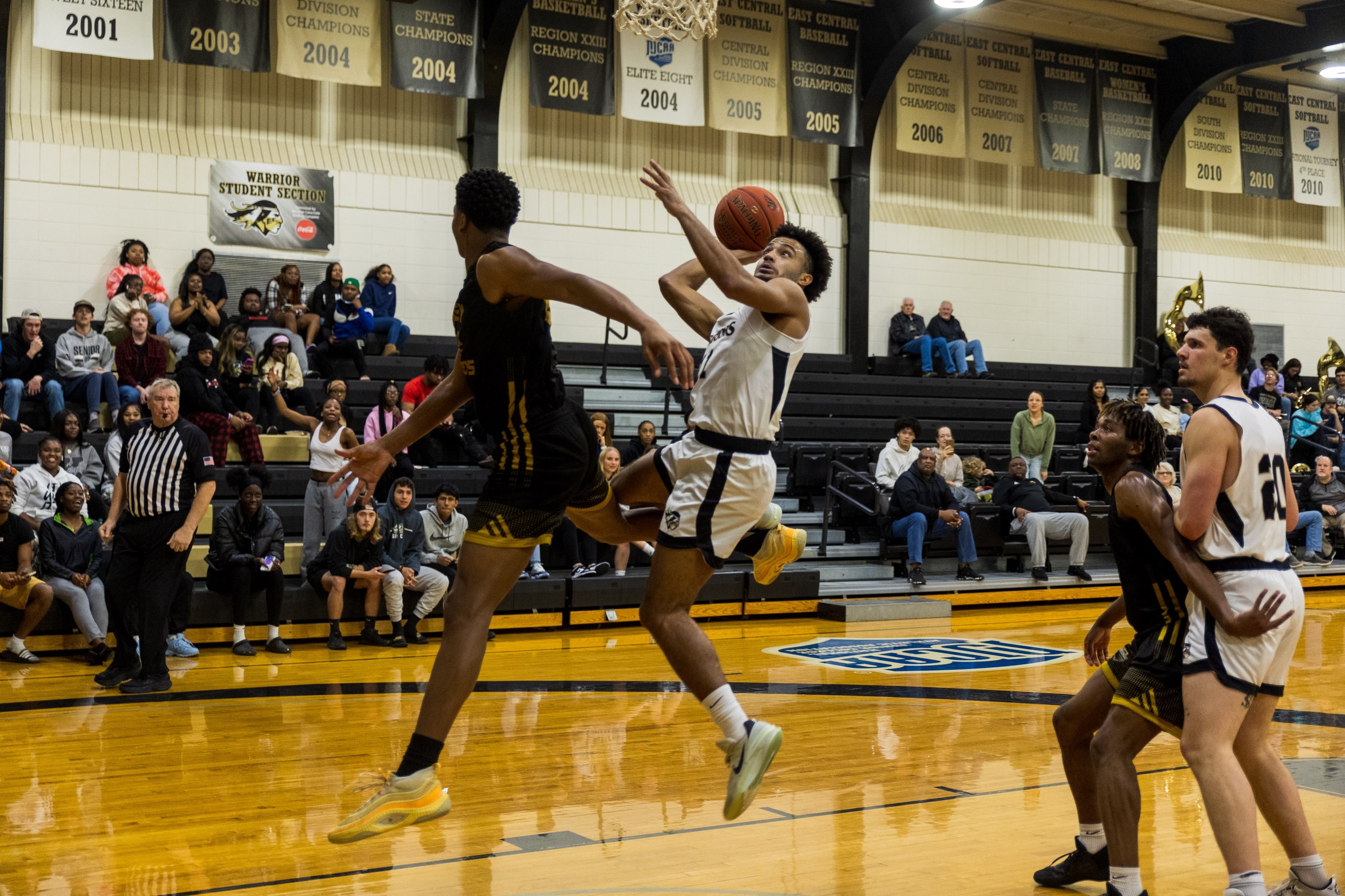Warriors Make Easy Work of the Piney Woods Post Grad