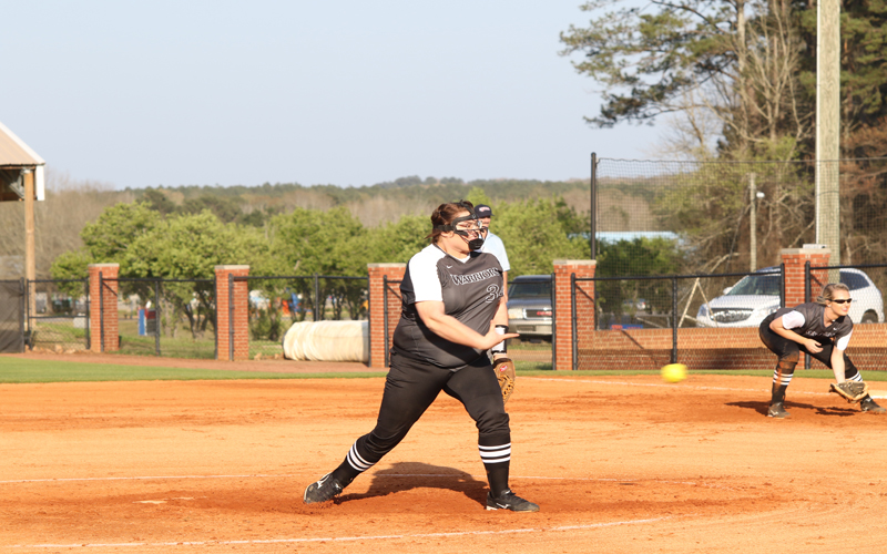 ECCC Softball Sweeps Battle of Top 10 Teams