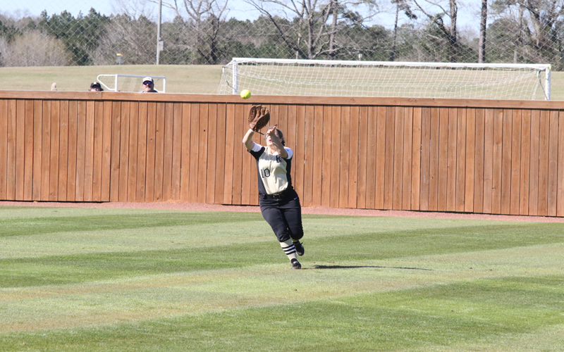 Lady Warrior Softball Splits with EMCC