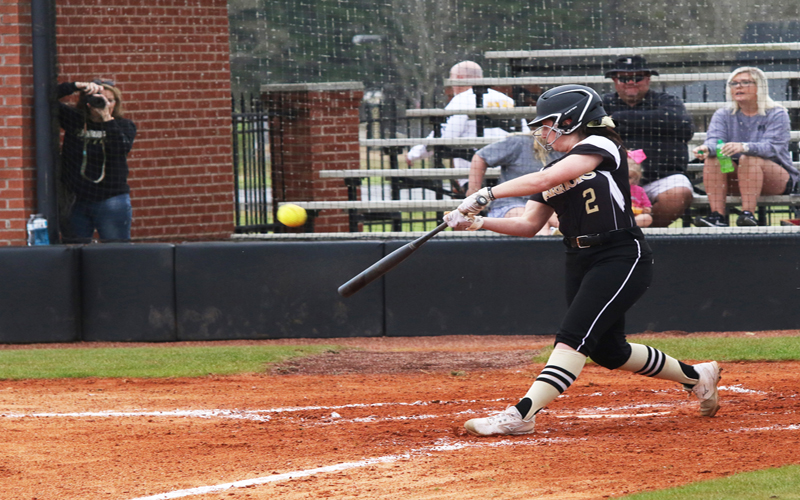 Lady Warrior Softball Gets MACJC Road Sweep at Meridian