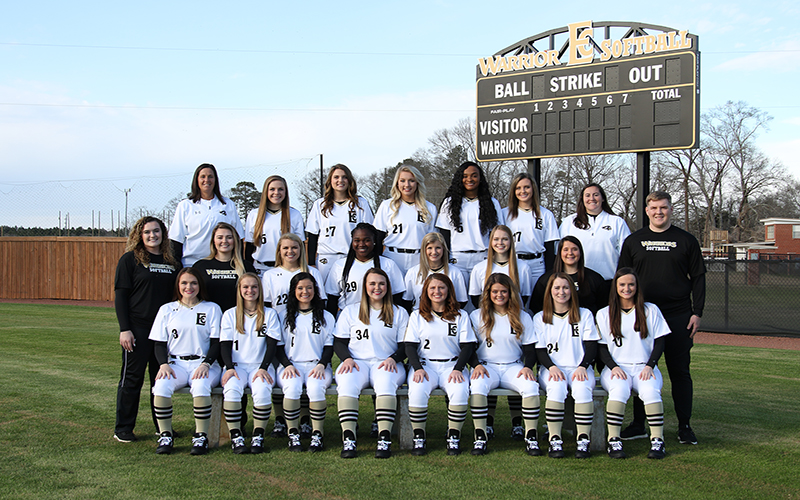 Lady Warrior Softball Goes 2-2 in Rush Invitational