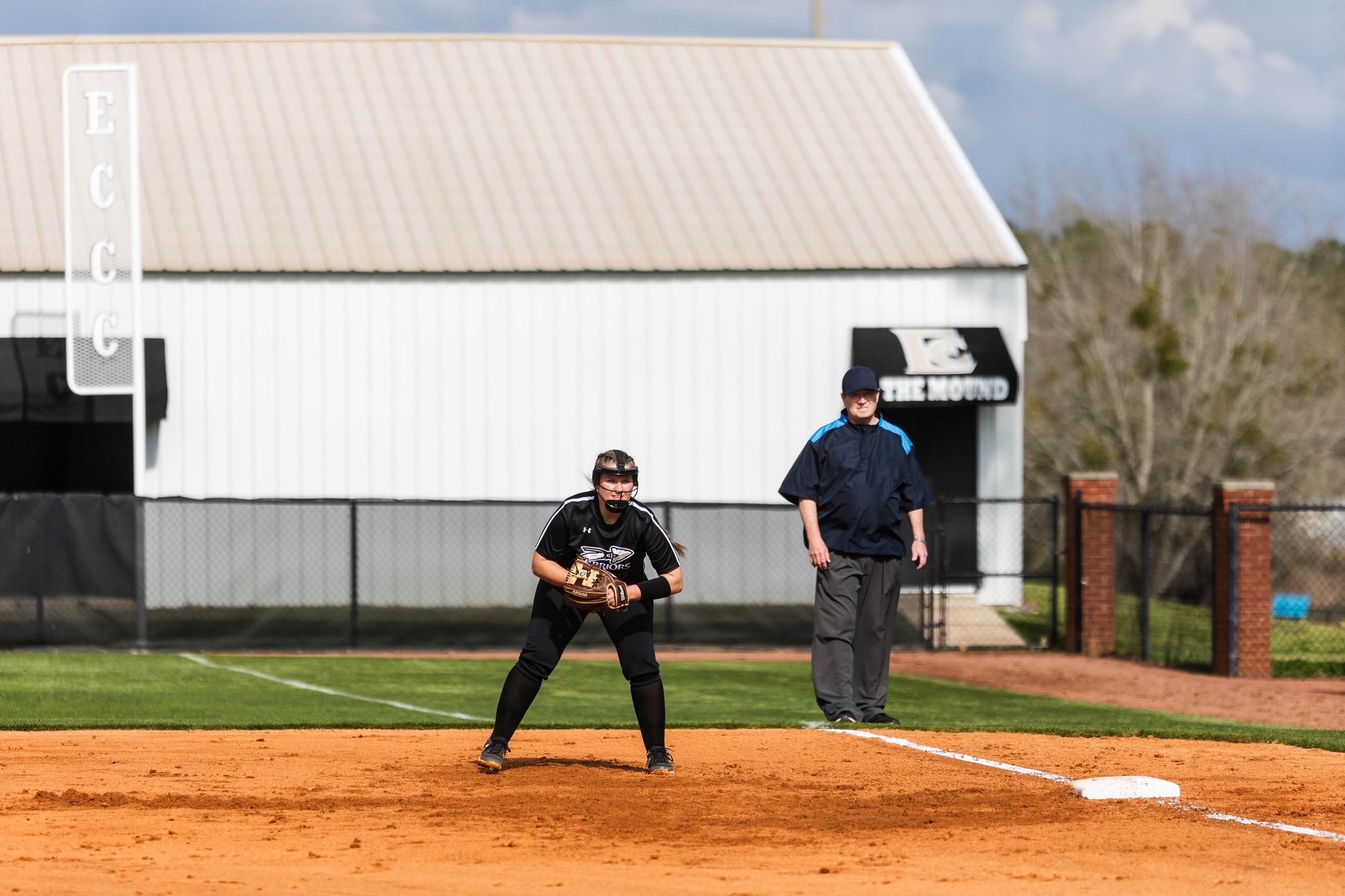The Lady Warriors Sweep Lansing Community College to get to 11-3 on the season.