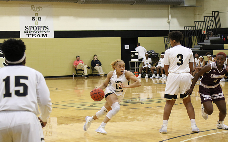 Lady Warriors Go 1-1 in EC Basketball Classic