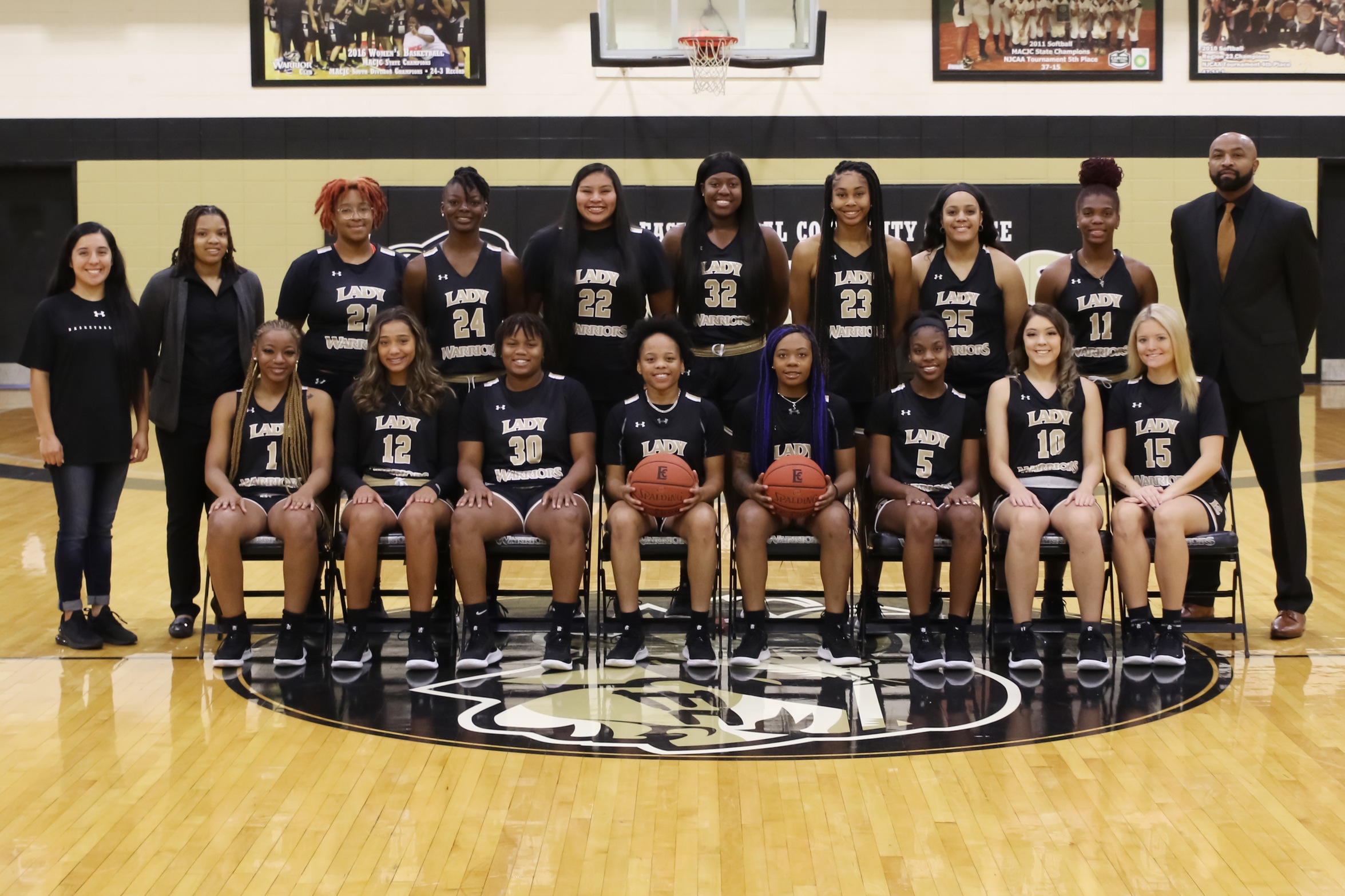 Lady Warriors Ready to Hit the Hardwood in 2021