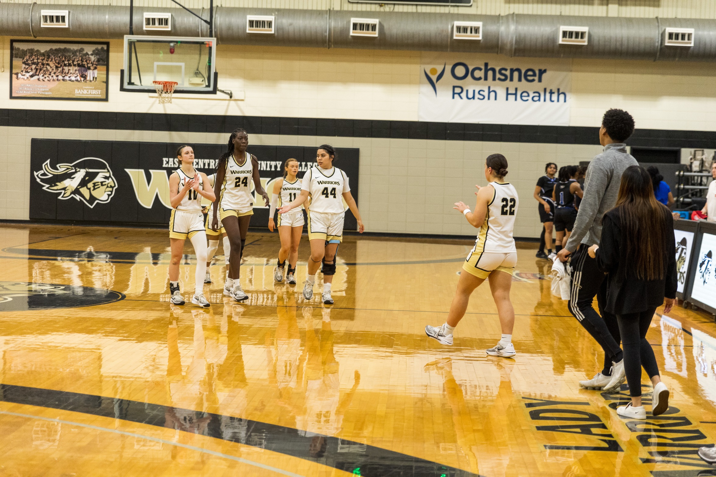 Prince, Farmer, and Odom lead the Lady Warriors to Victory
