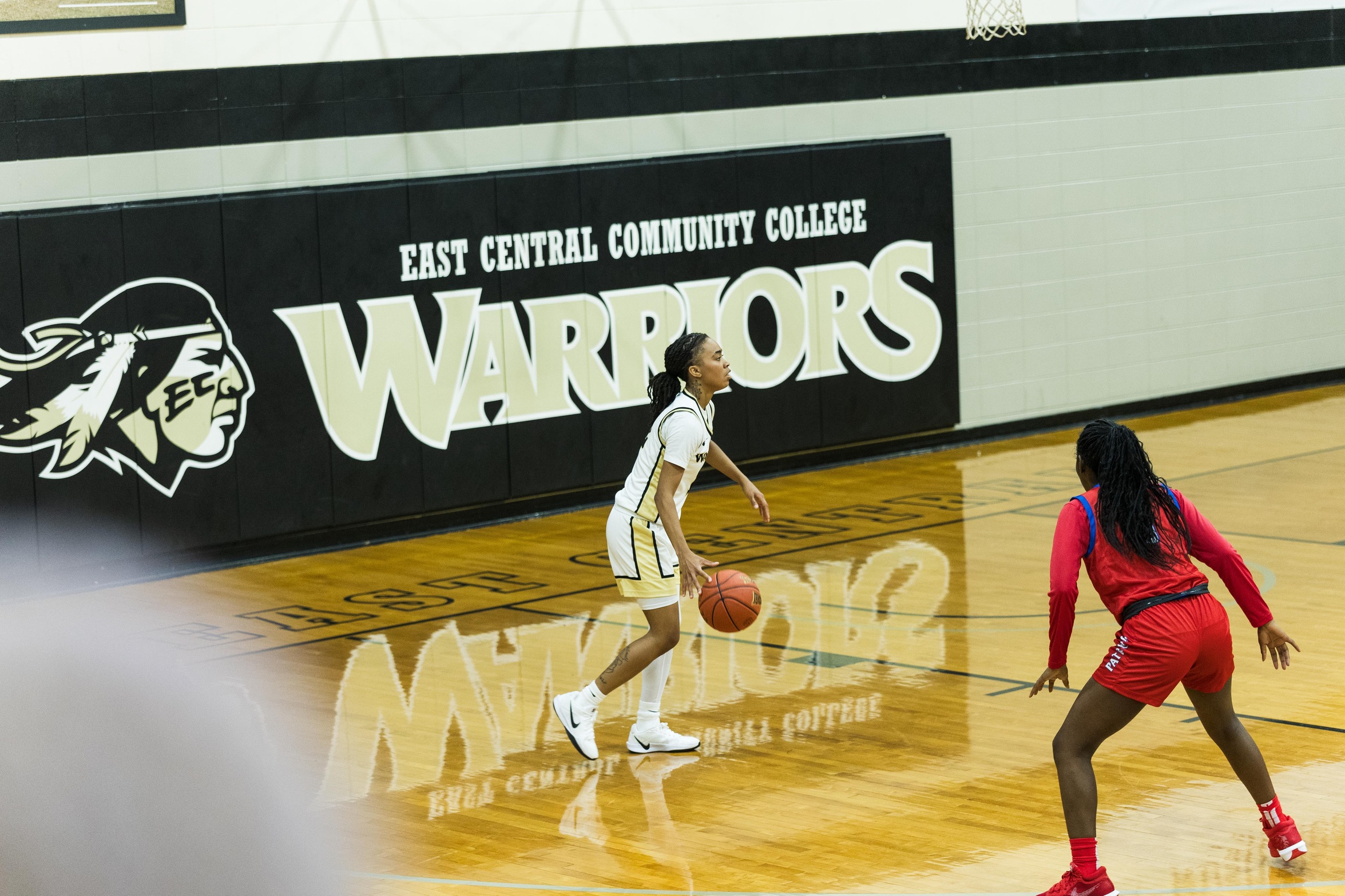 Kelviana Parhm&rsquo;s Stellar Performance Leads Lady Warriors to 3-0 Start