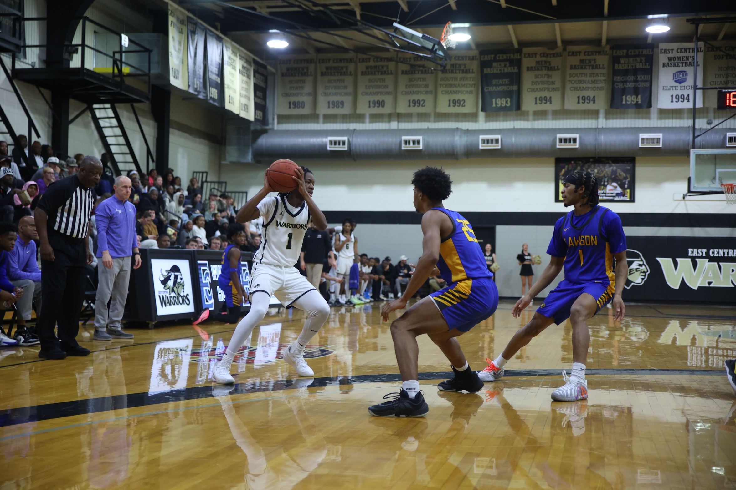 Early Surge Sends Pearl River Past Warriors