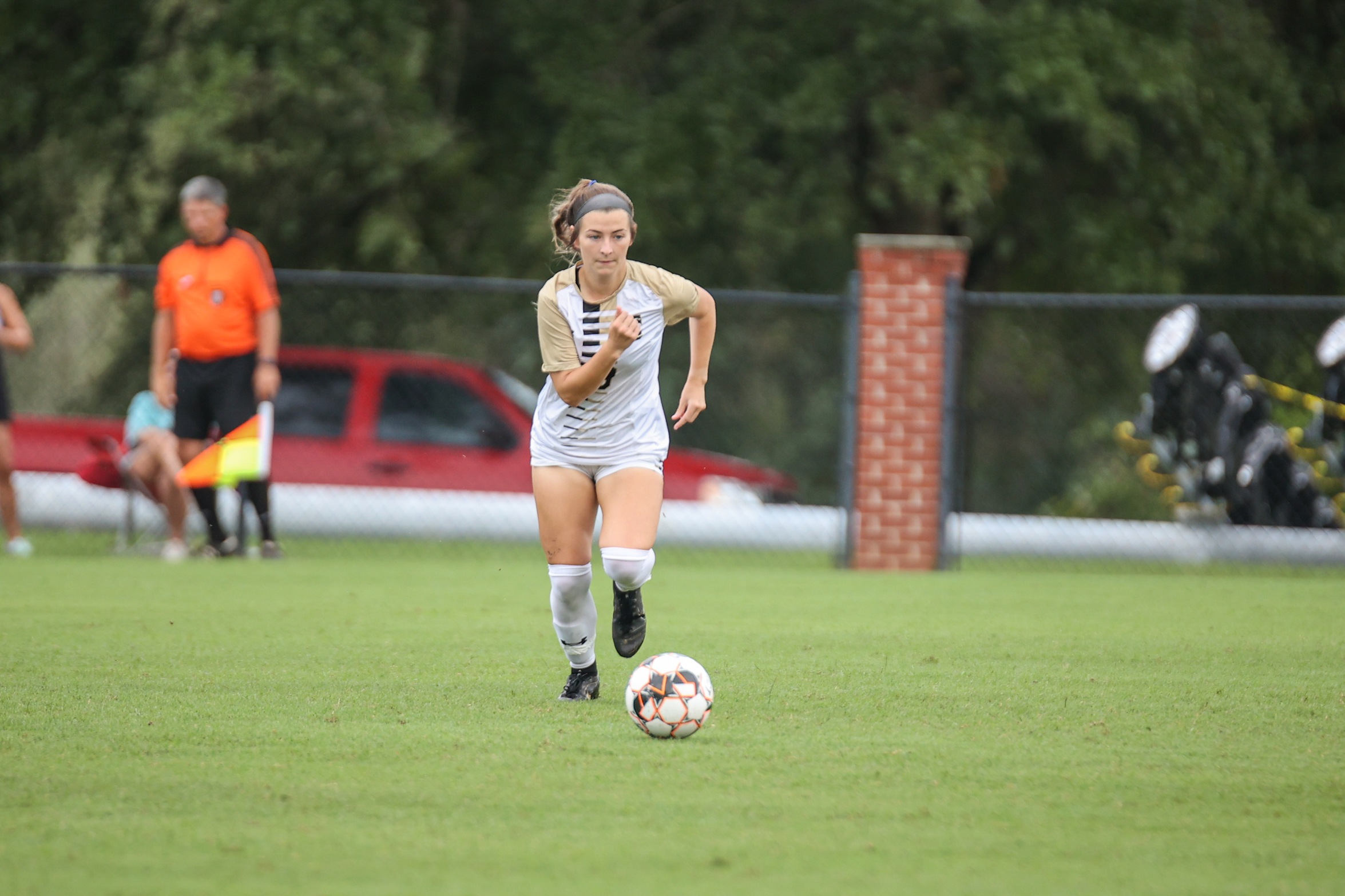 No. 4 Holmes Defeats No. 13 ECCC